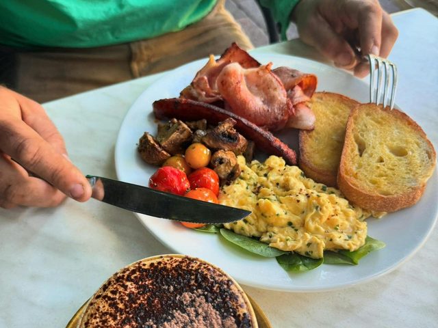 Breakout Brasserie Cafe