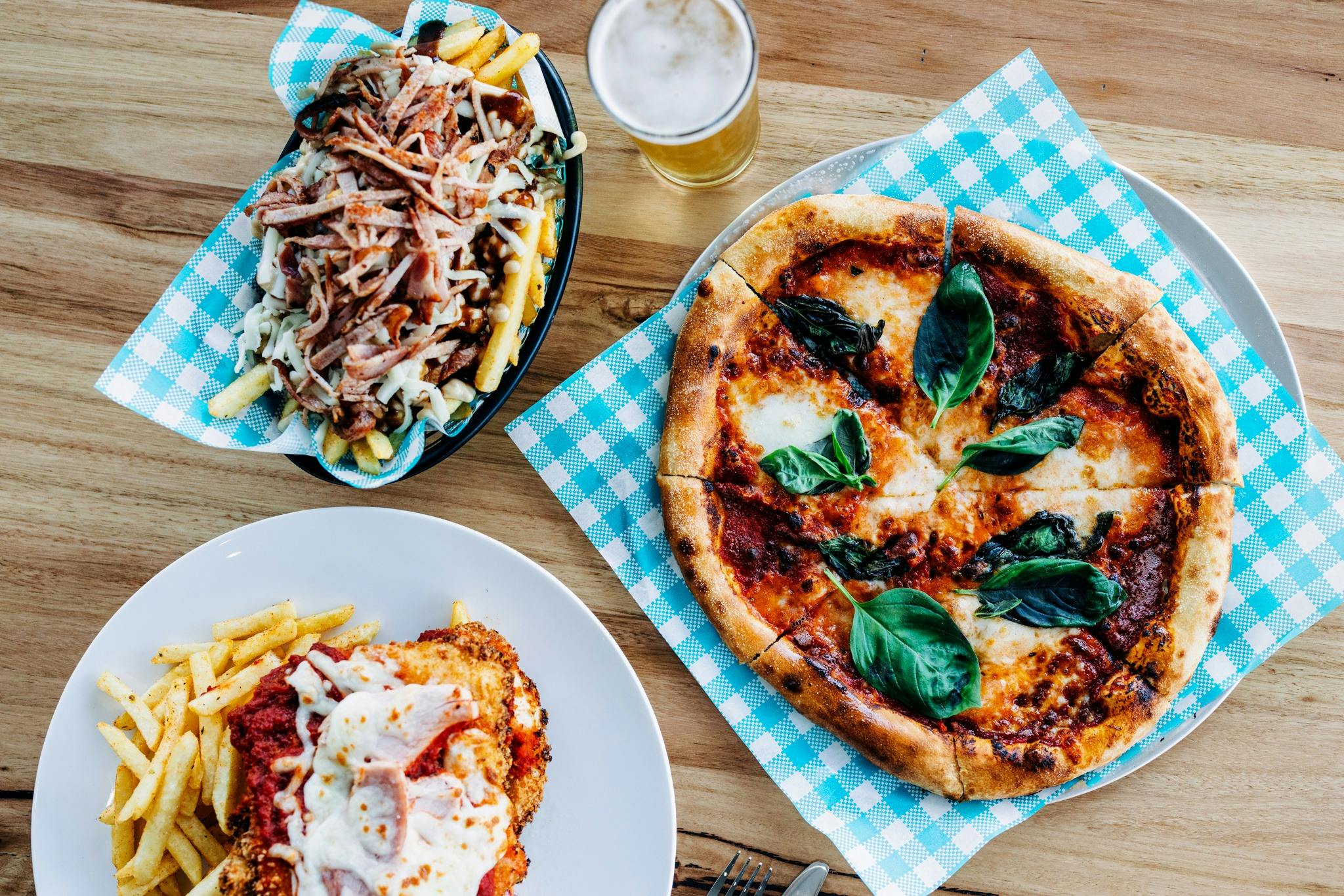 Charlie's Restaurant and Bar