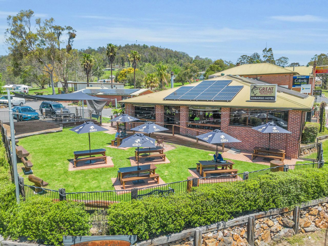 Cobargo Hotel Beer Garden