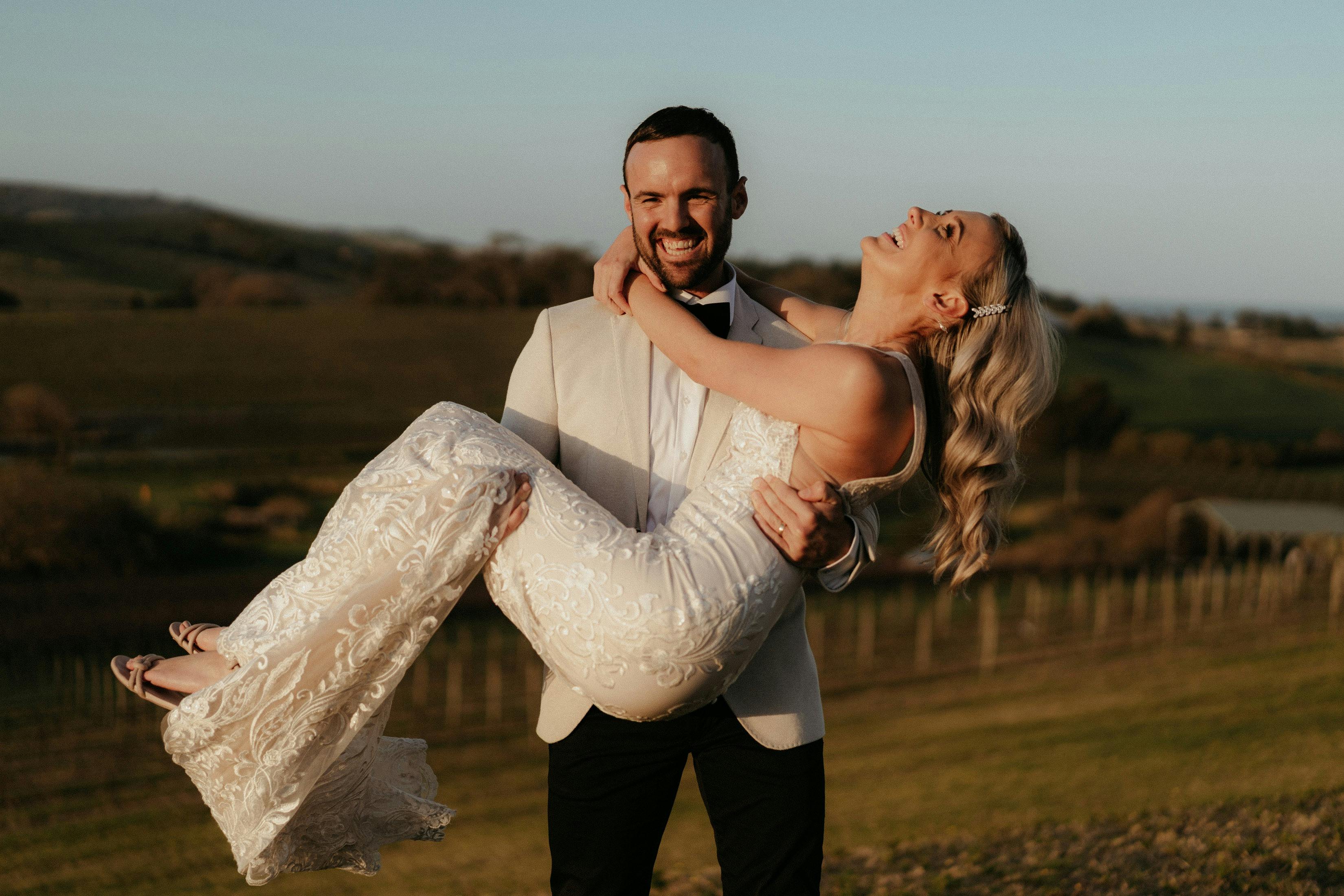 Crooked River Weddings