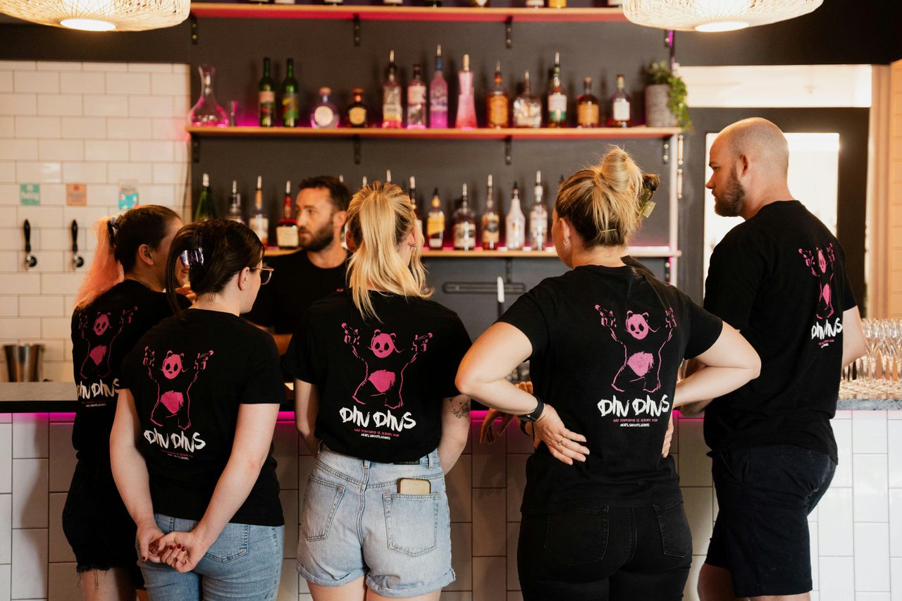 DIN DINS Staff