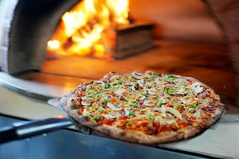 Earth Oven Wood Fired Pizza