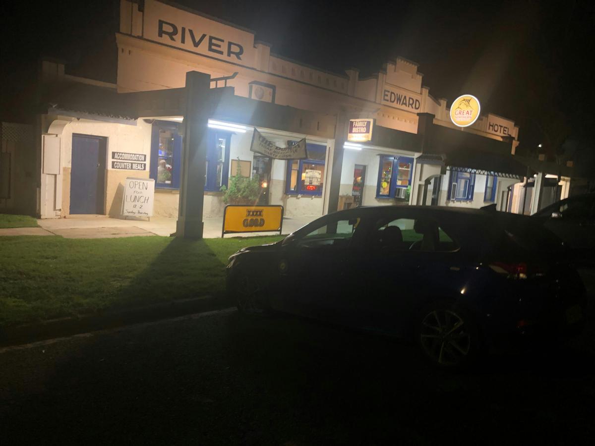 Edward River Hotel