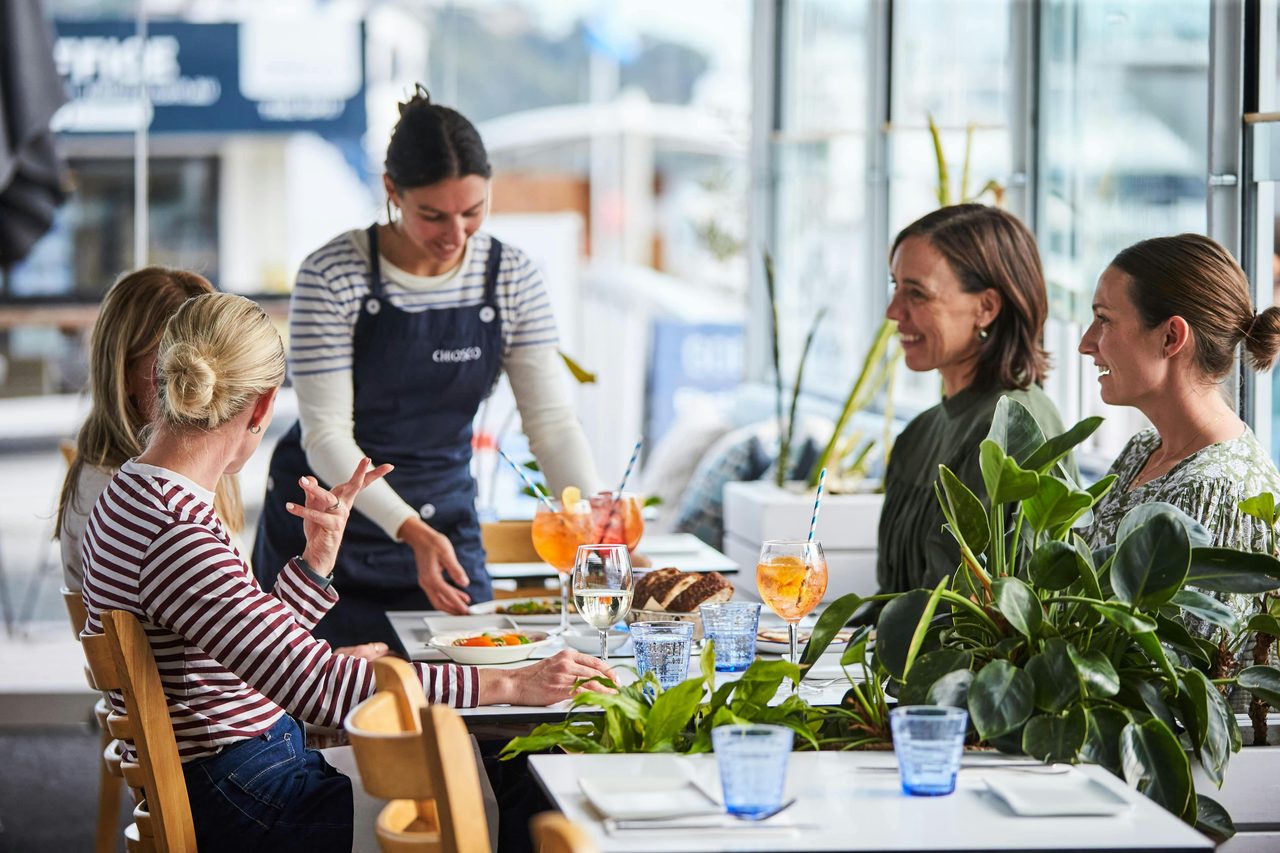 Guests dining at Chiosco