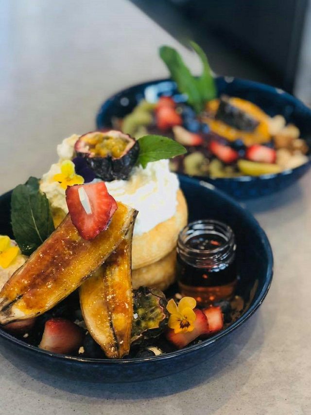 Espresso Warriors Gregory Hills