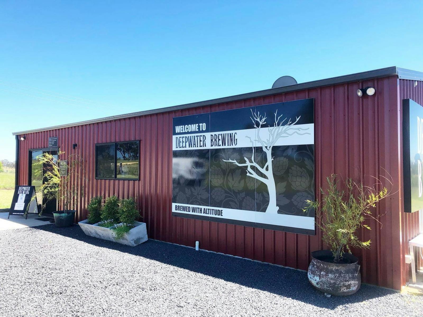 Deepwater Brewing front exterior of building