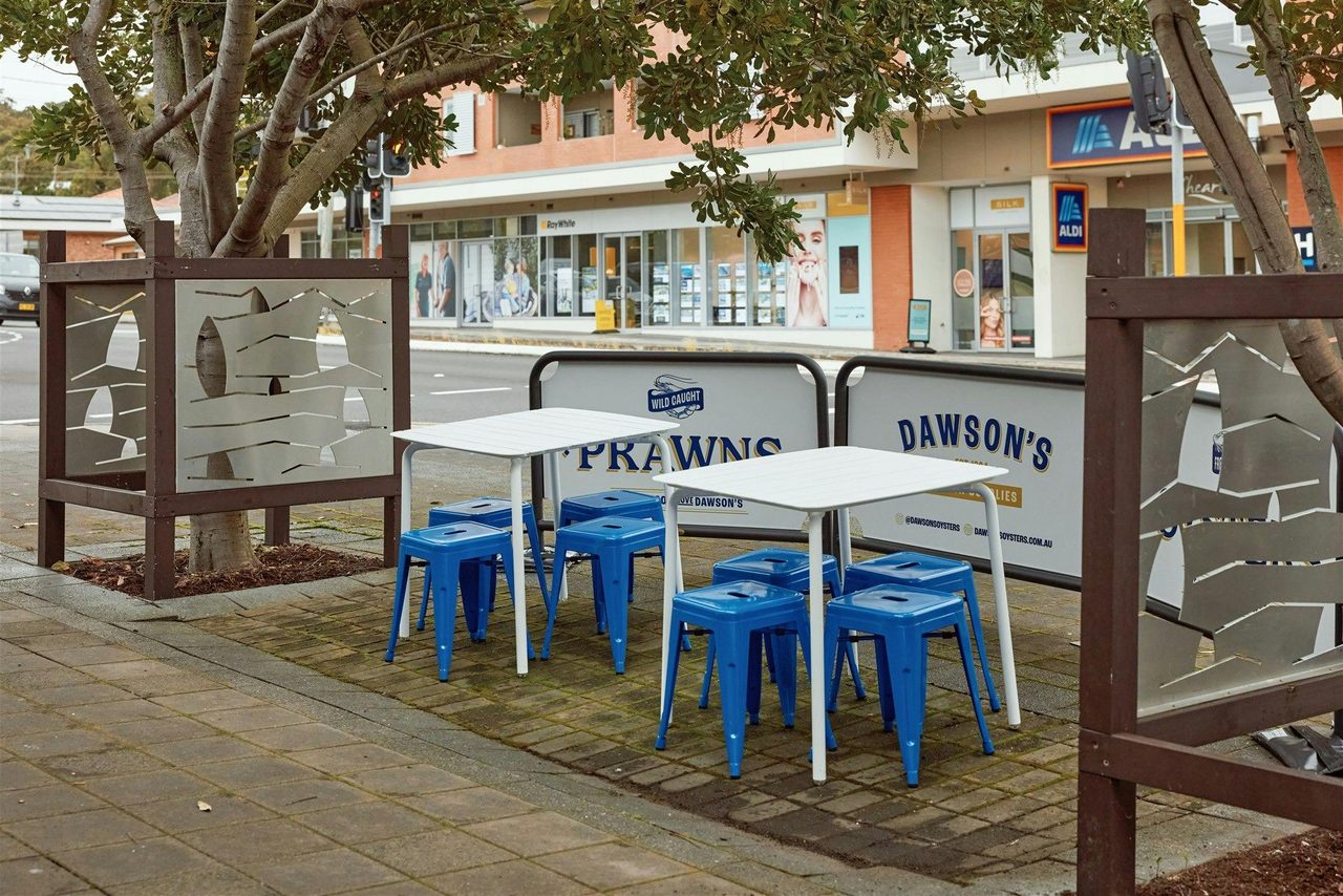 Outdoor seatign at Dawson's