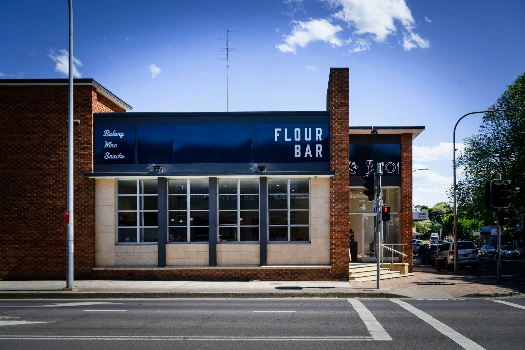 Flour Bar - Outside