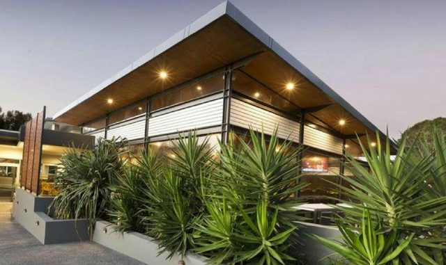 Hallidays Point Tavern