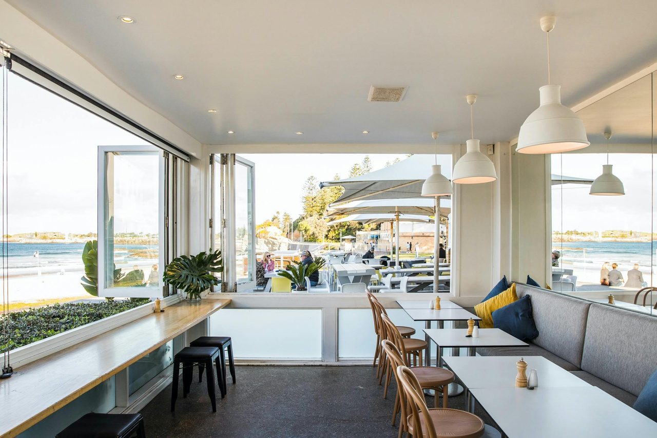 Front Room - Diggies Cafe