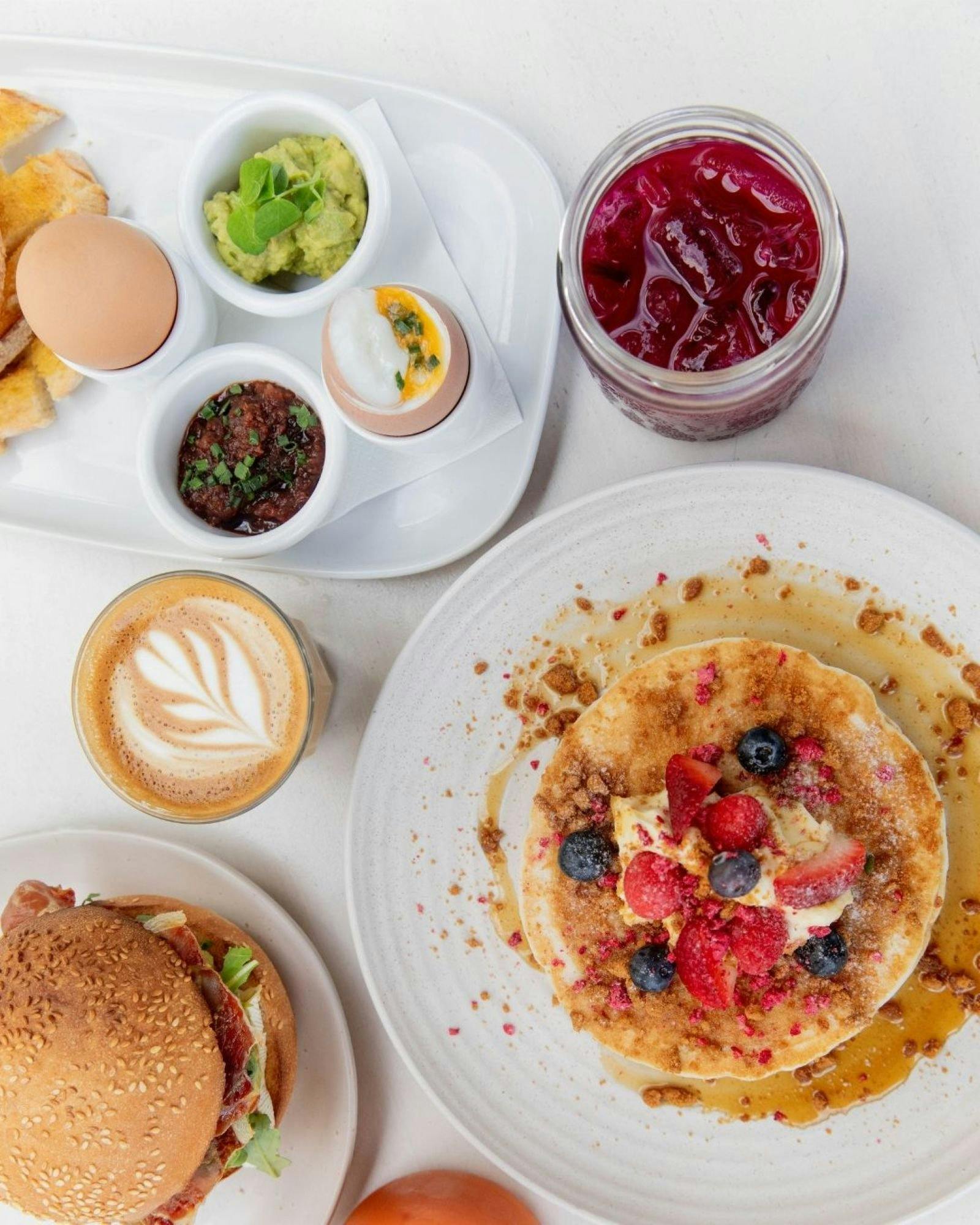 Breakfast at Green Coast Coffee