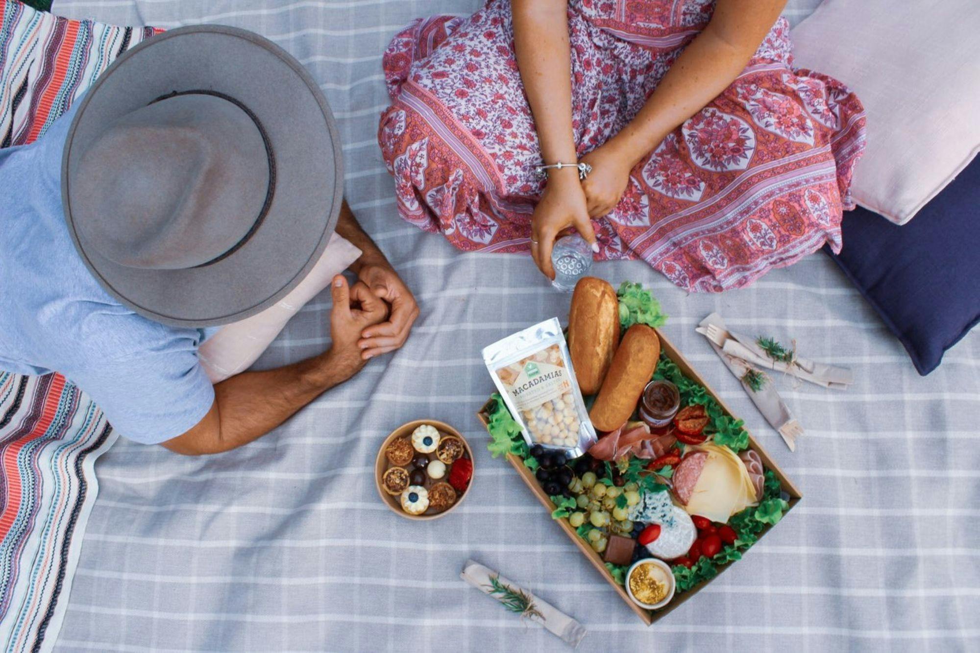 Garden Picnics at Summerland House Farm edit1