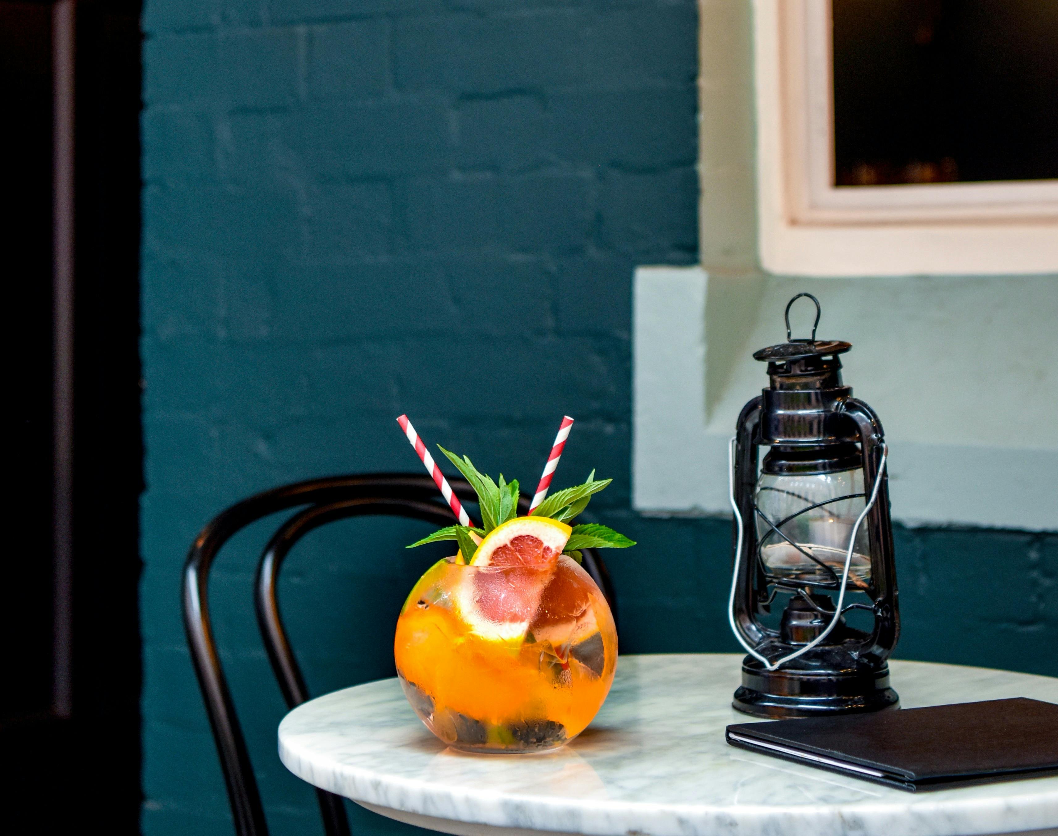 Gin Lane, Chippendale