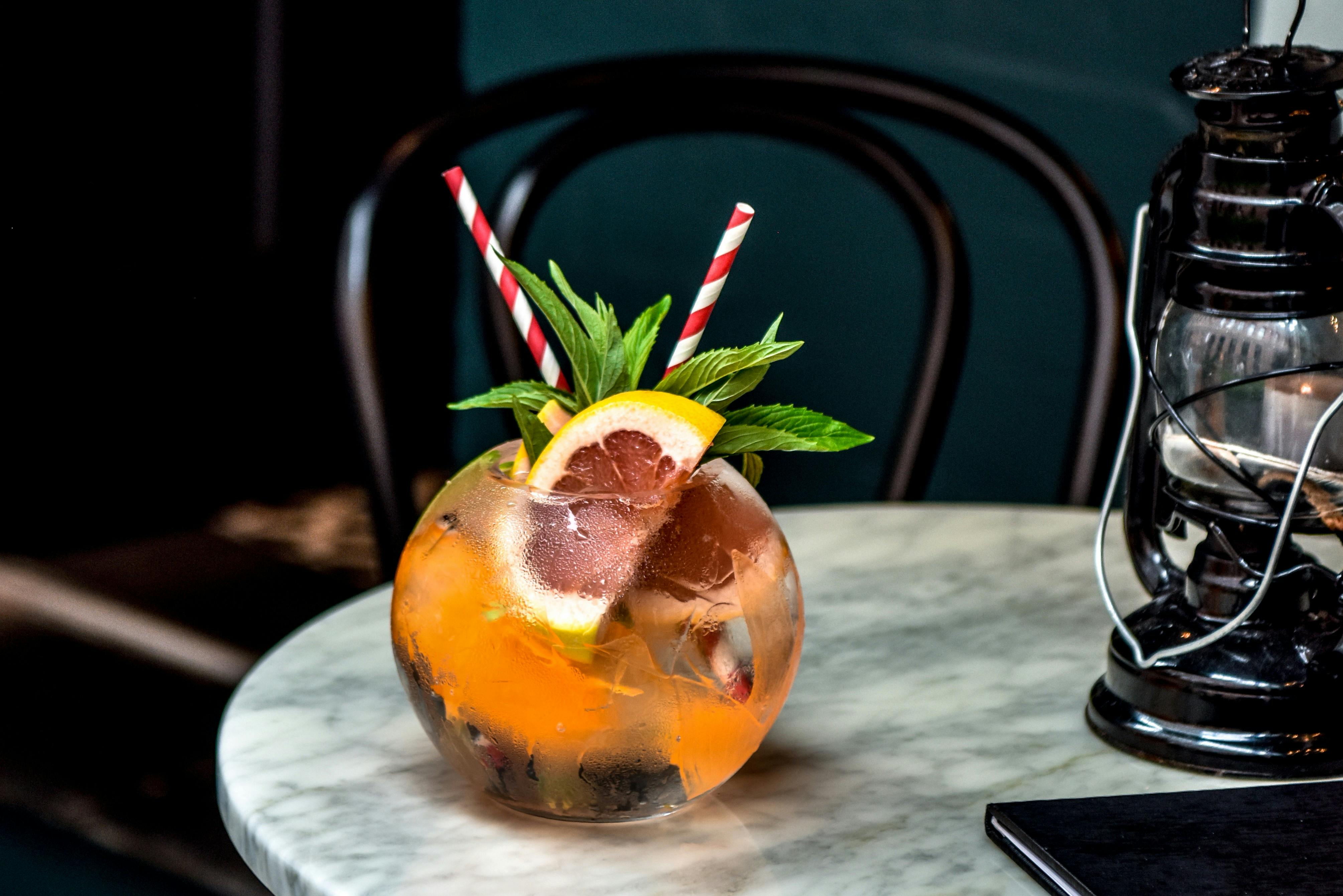 Gin Lane, Chippendale