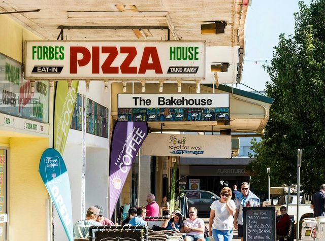 Forbes Pizza House