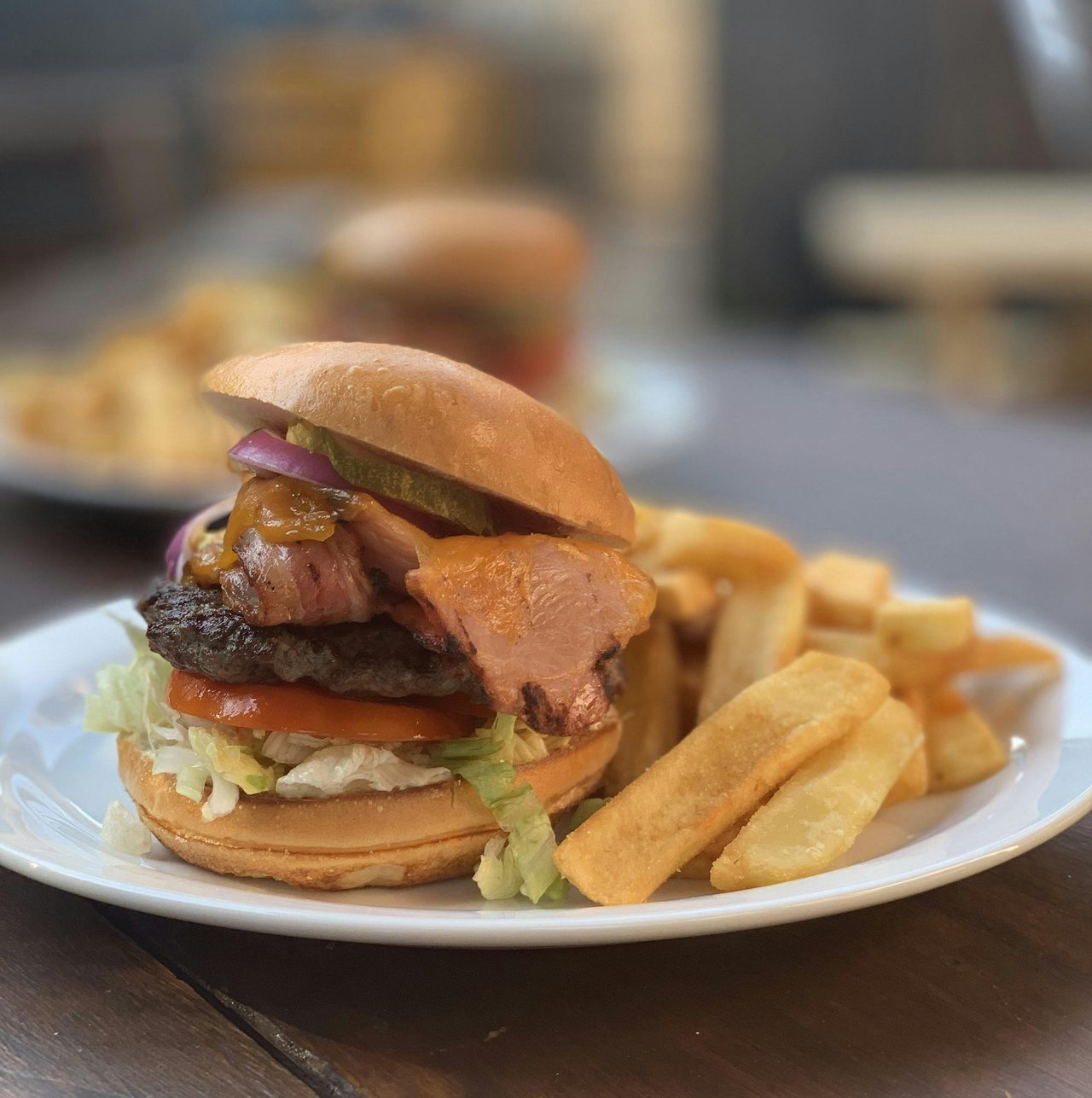 Grand Junction Hotel - Burger