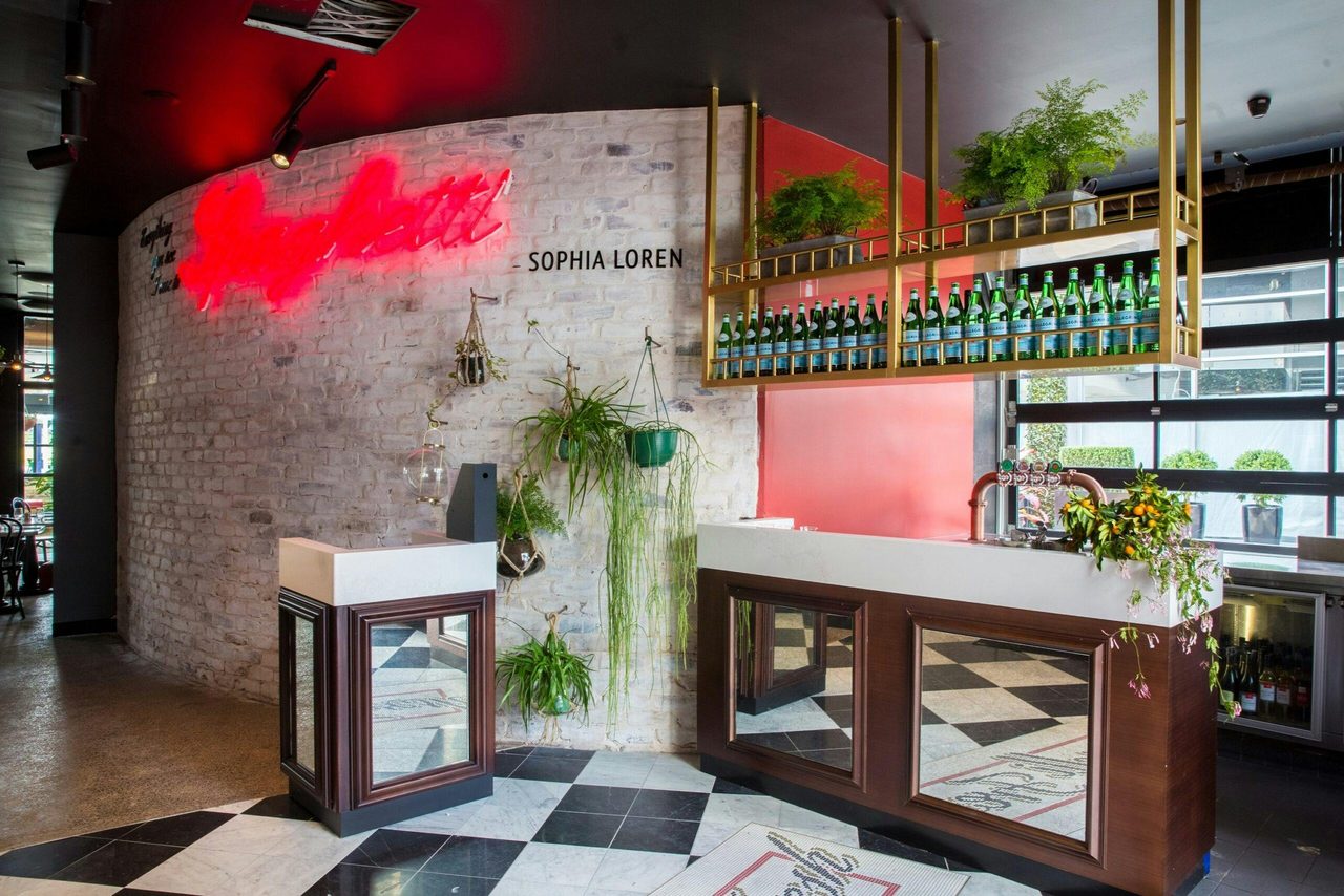 Fratelli Fresh, Entertainment Quarter