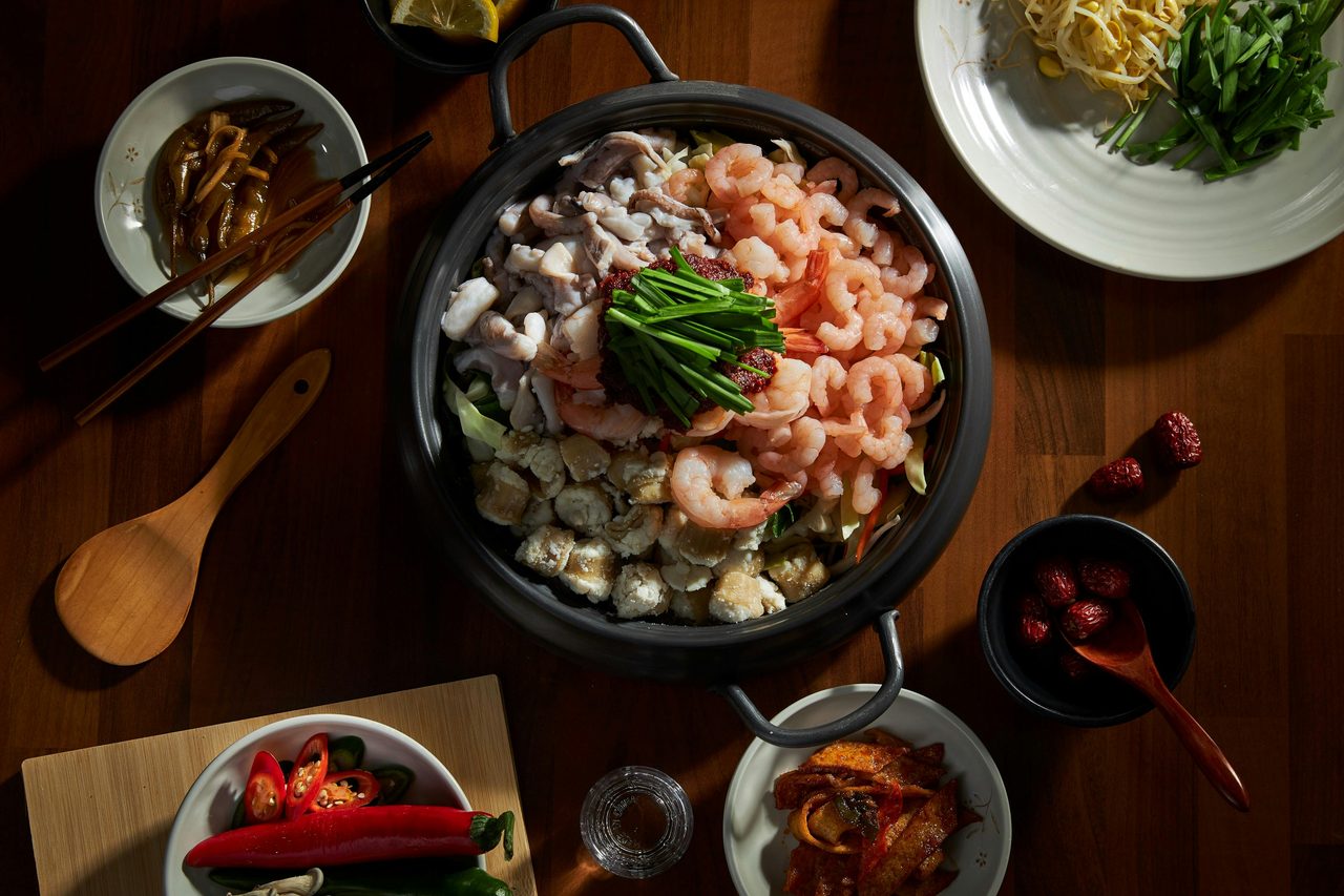 Hansang Spicy Octopus Beef Intestine and Prawn Hotpot