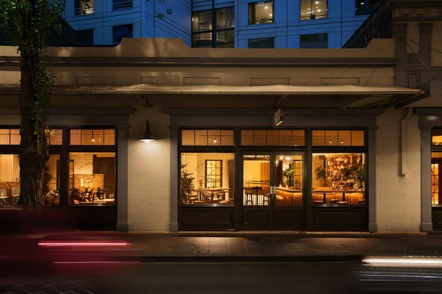 Jackalberry Bar & Restaurant