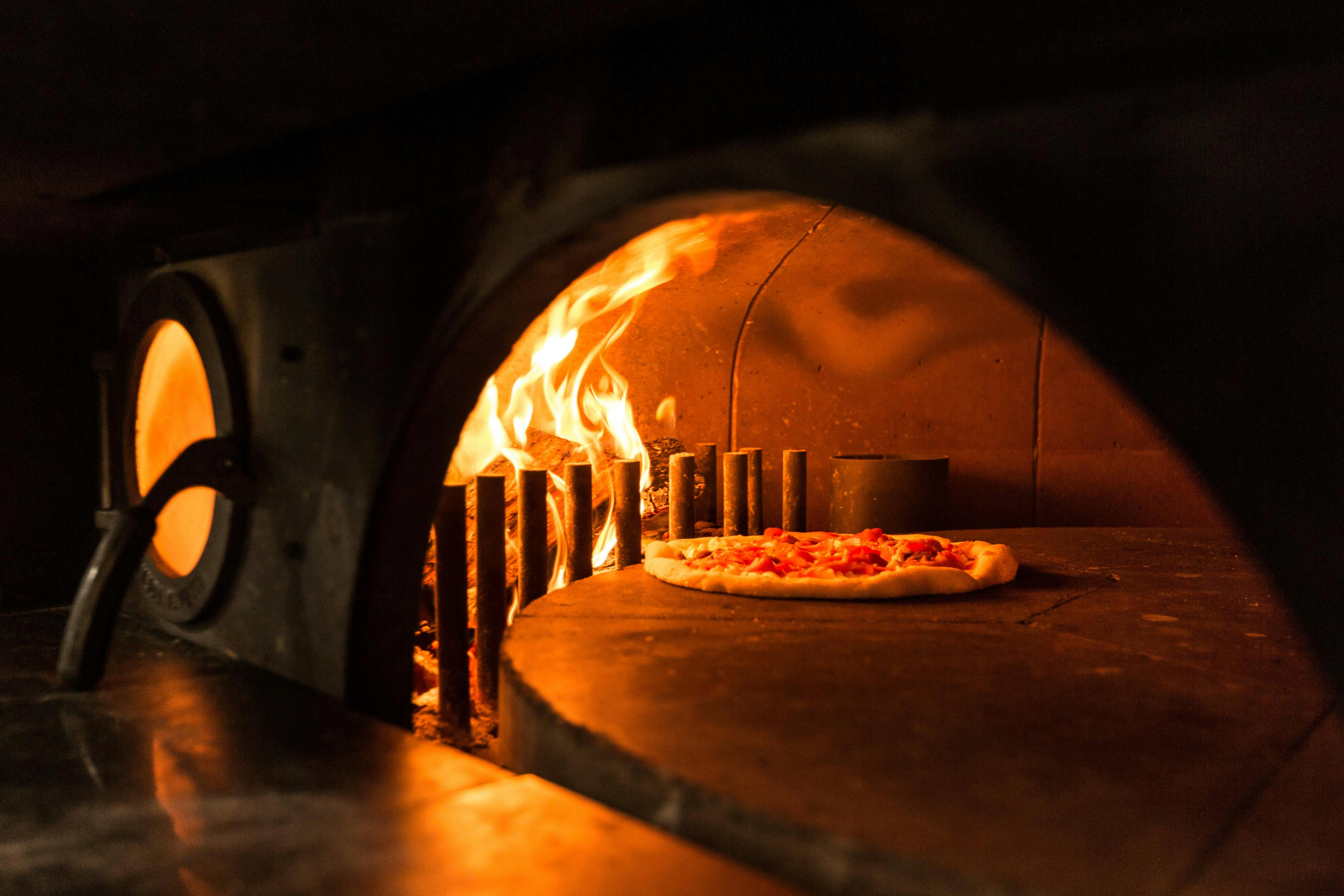 Il Bene wood fired pizza oven