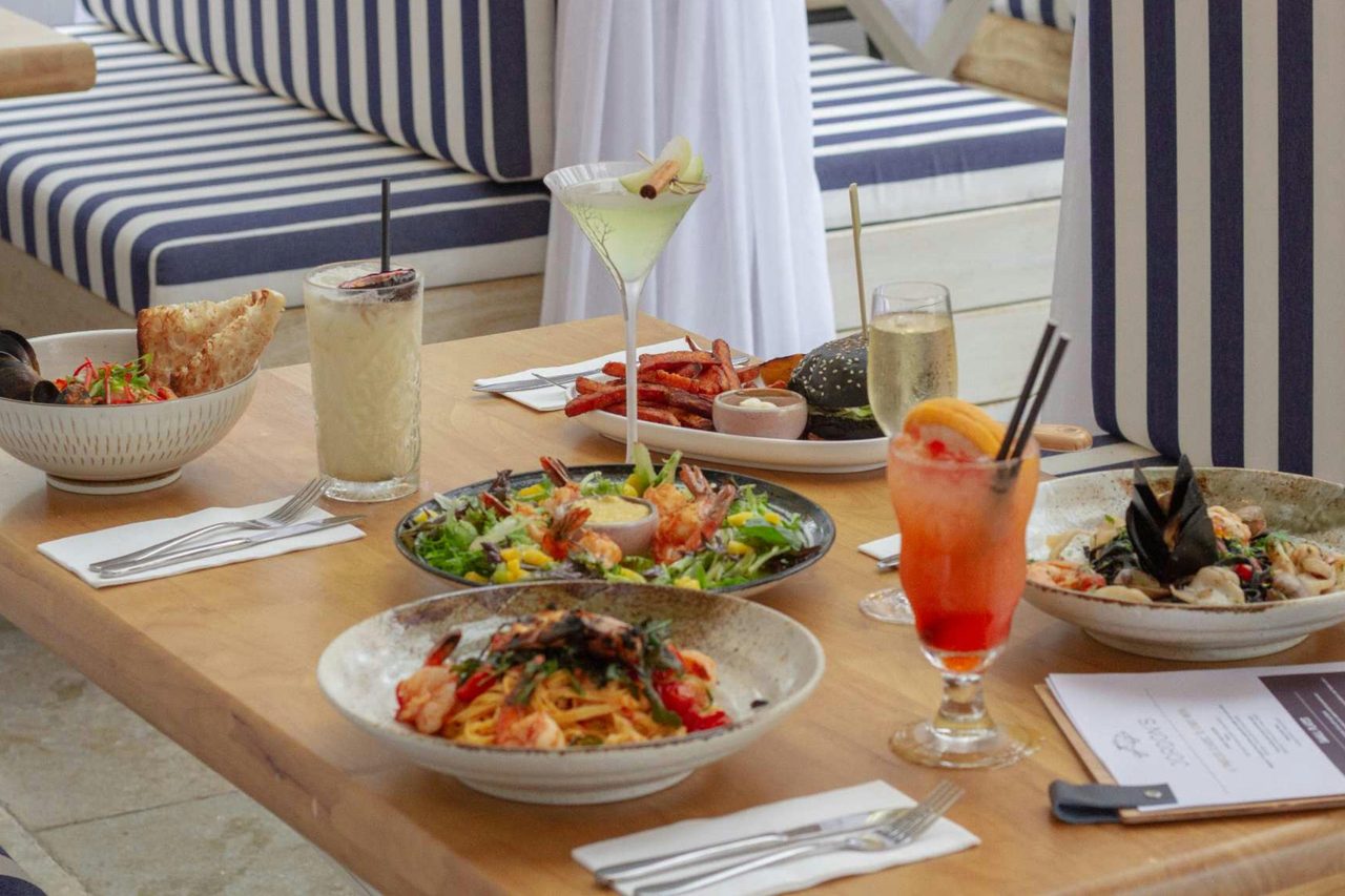 Dine  at Jordon's Seafood King St Wharf