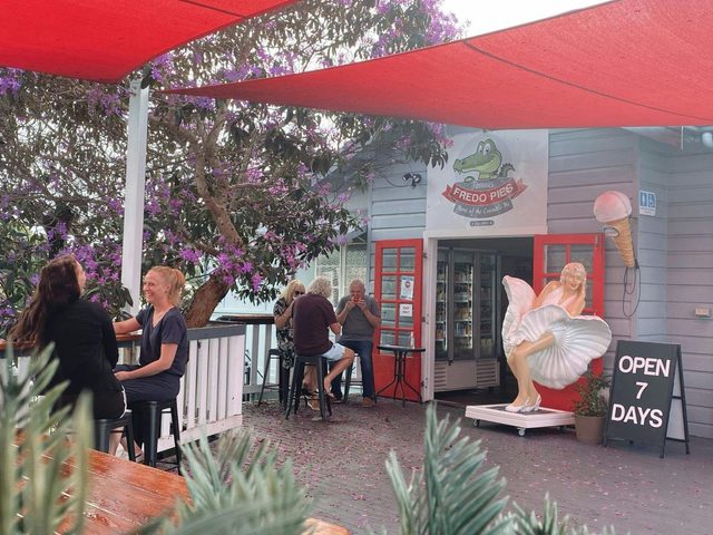 Fredo Pies and Cafe
