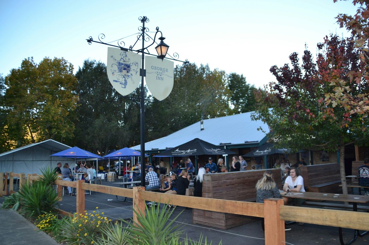 George IV Inn external