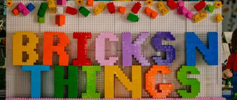 Bricks n Things LEGO Fan Space