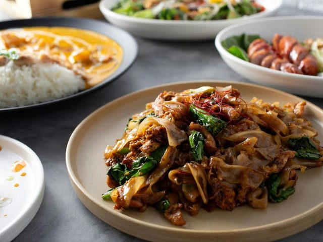 Kempsey Bangkok Sister