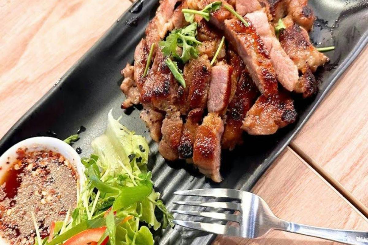 Barbequed pork neck
