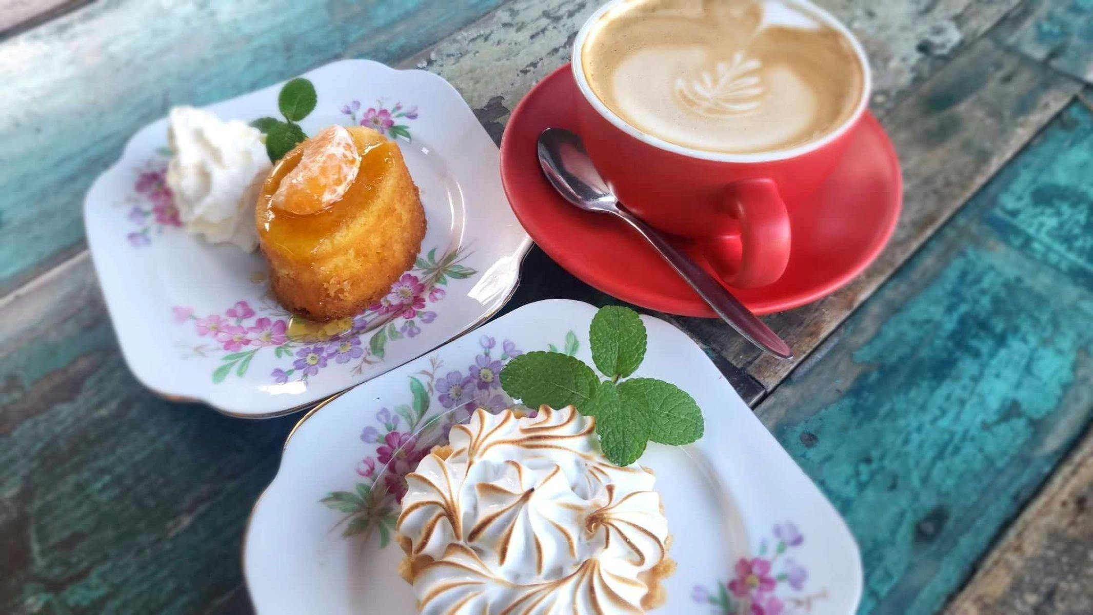 Coffee & housemade cakes