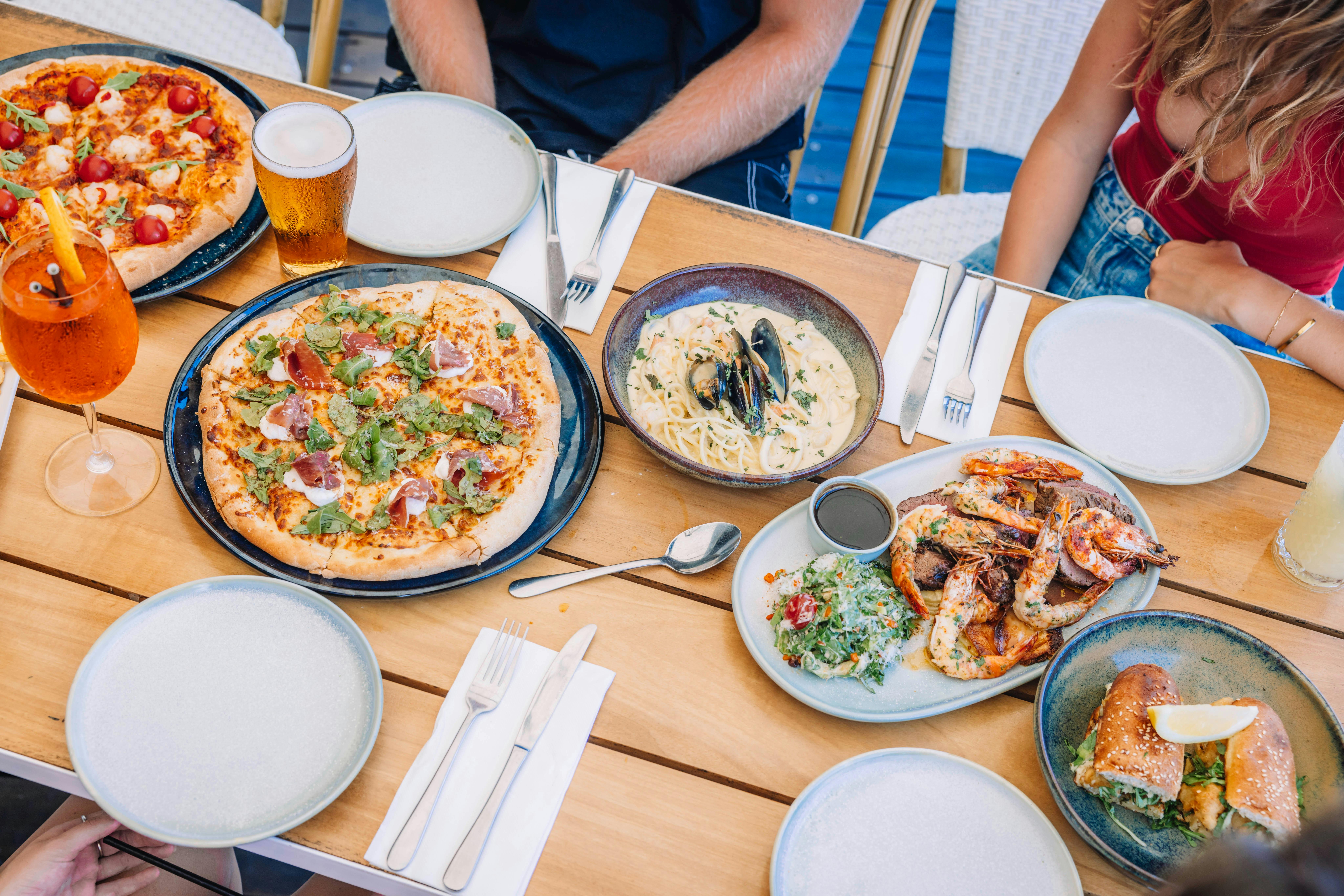 Ivory Waterside_food and drink