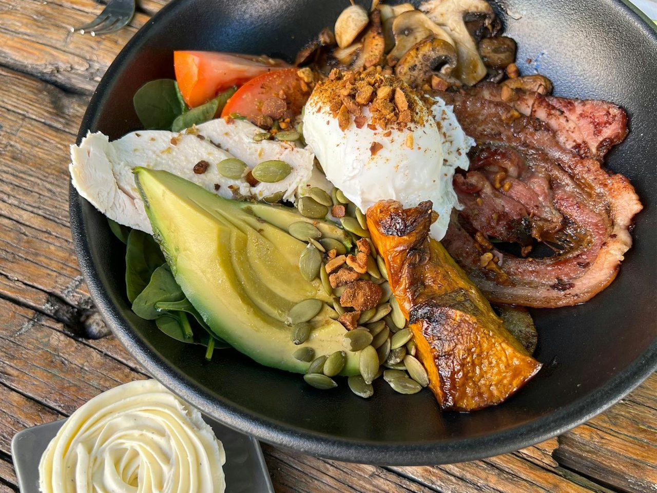 Keto bowl is a great option for anyone