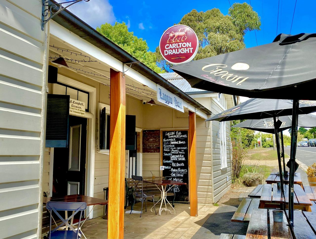 Laggan Pub entrance