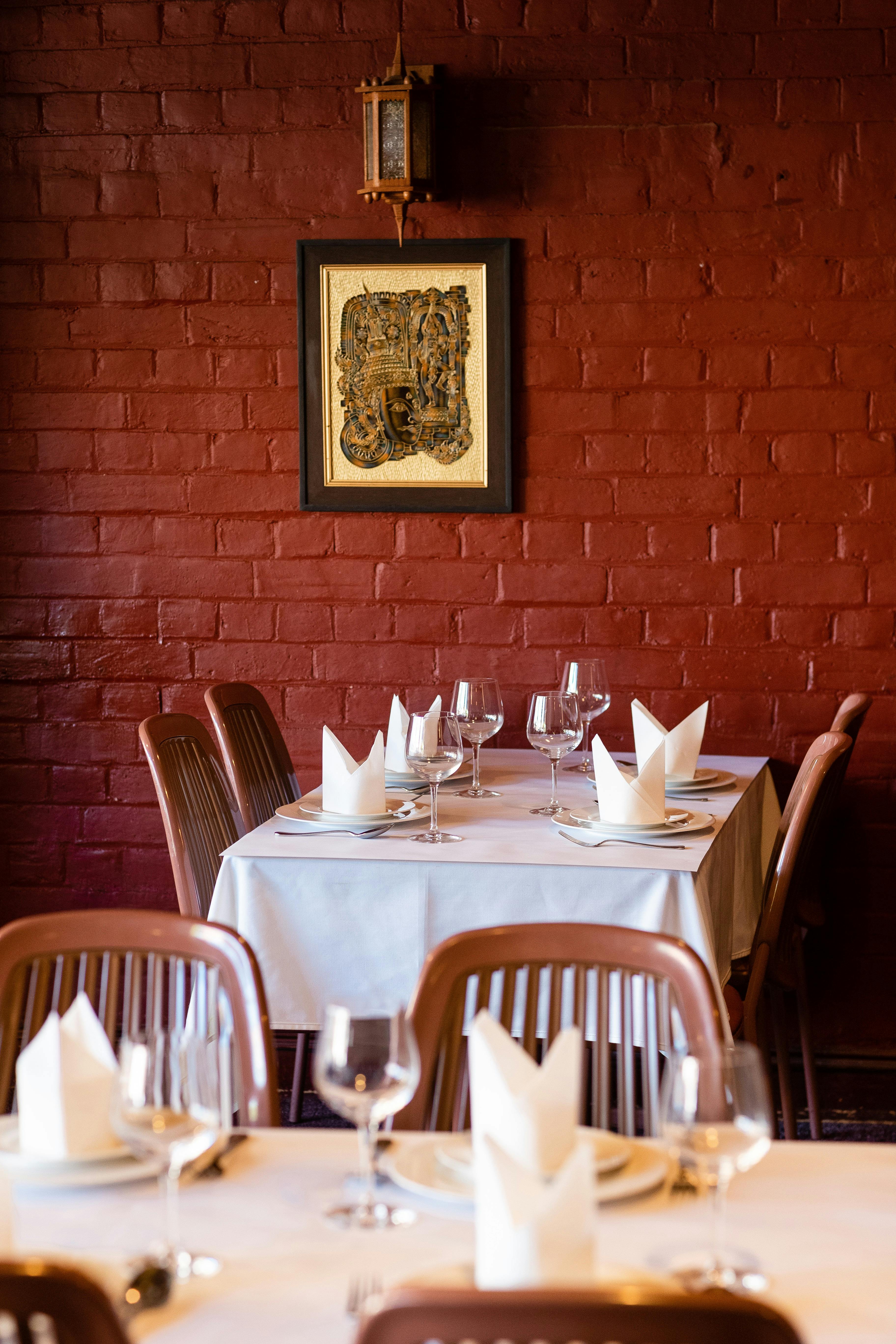 Maneeya Thai Restaurant