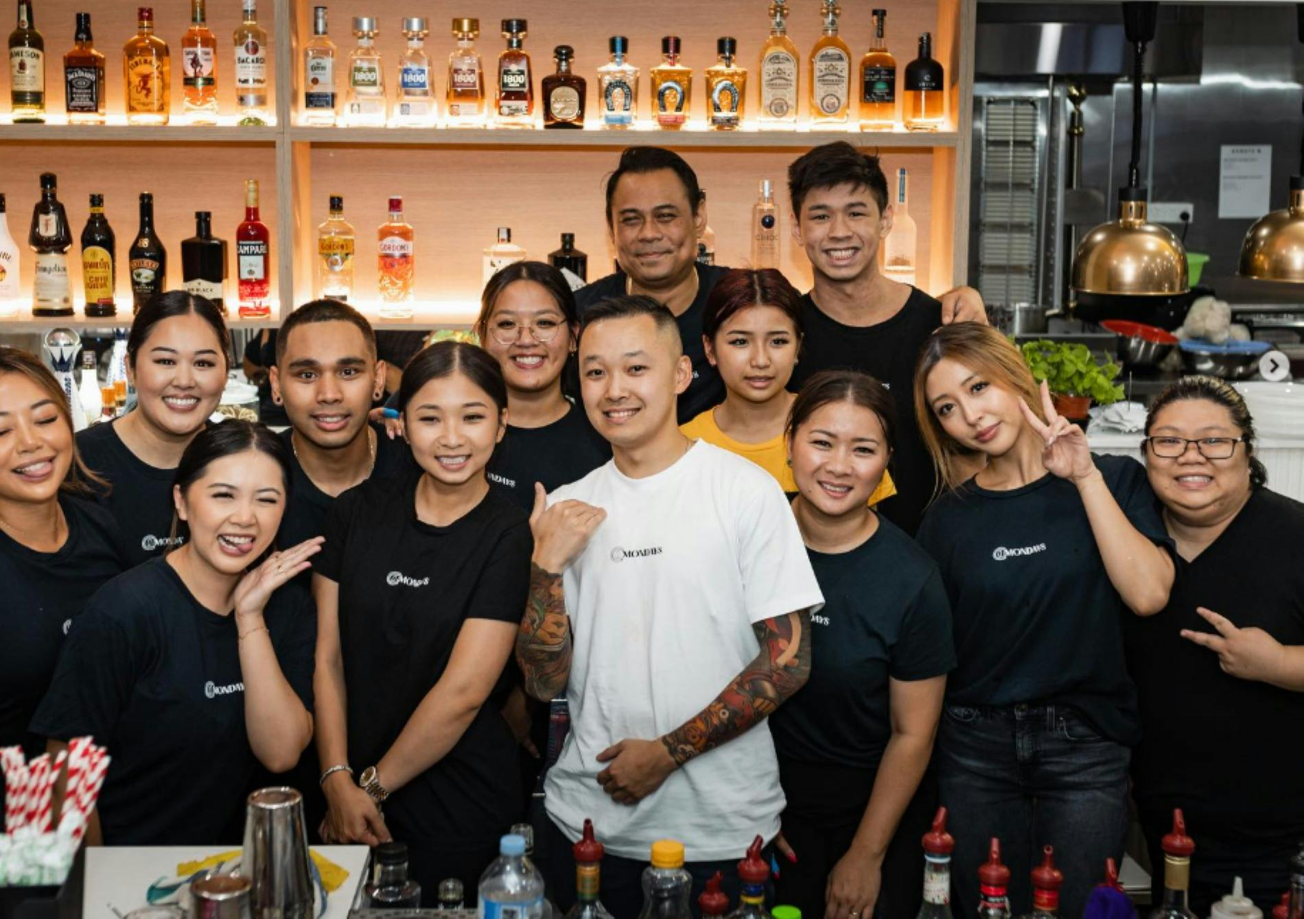 @Mondays Cafe & Restaurant