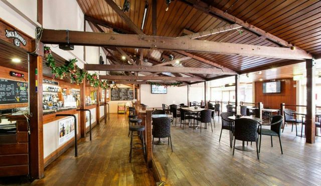 Lockies Hotel