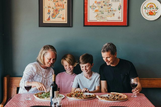 Ometto Pizza Bar & Deli