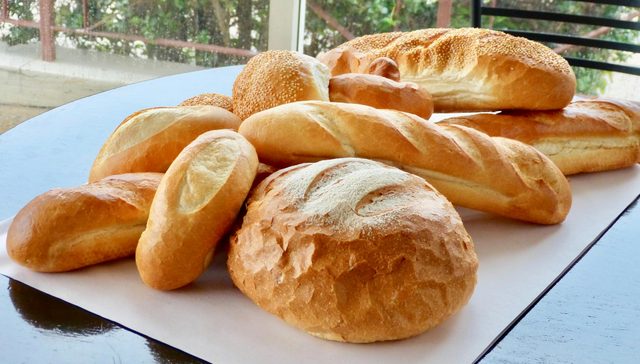 Peter's Hot Bread