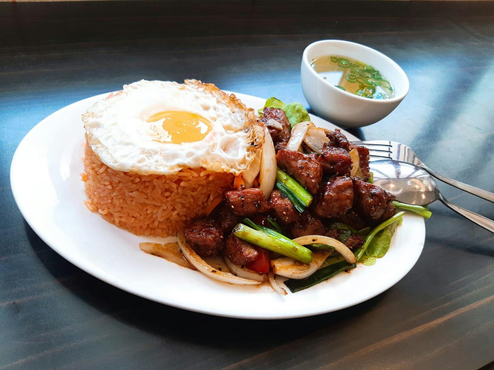 Pepper Steak with fried egg & tomato rice