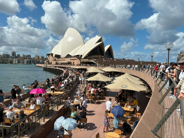 Opera Bar