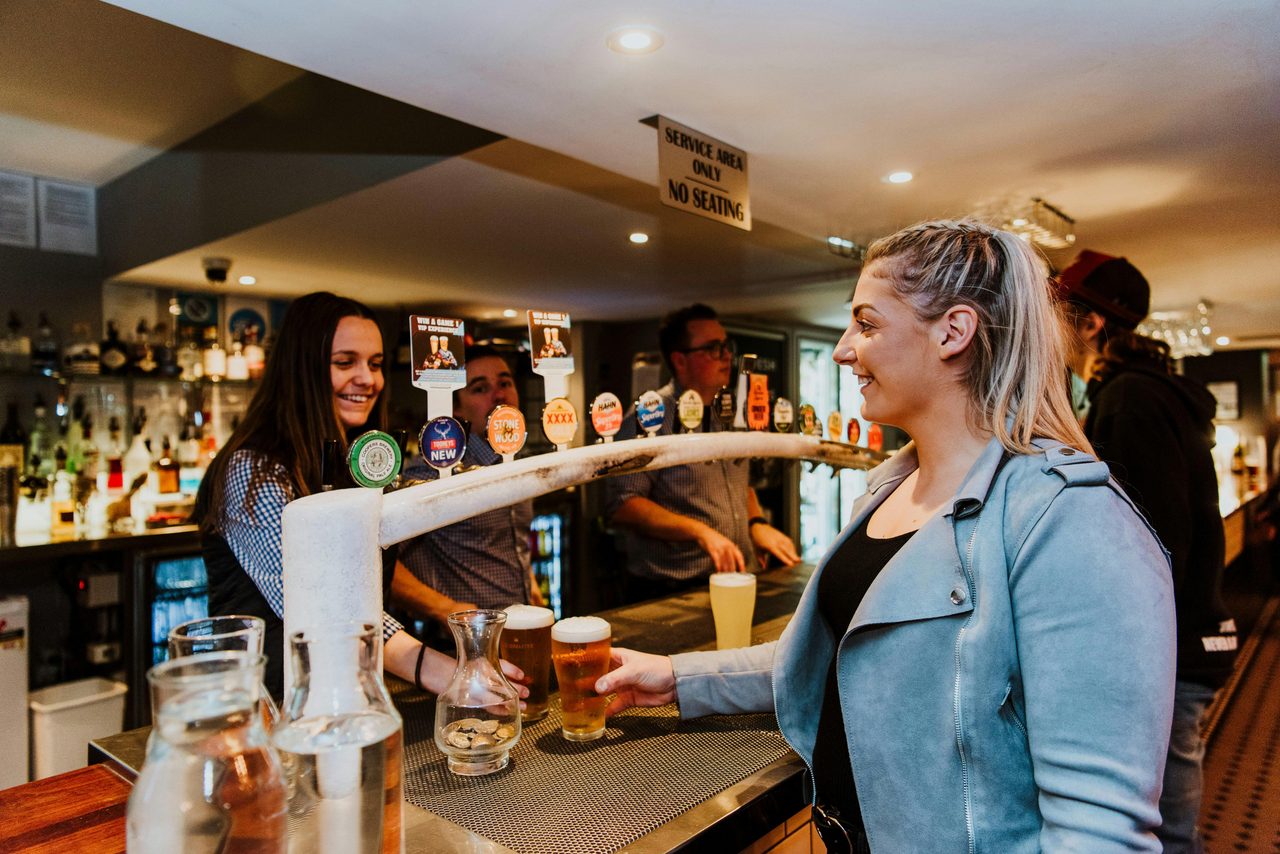 Bar