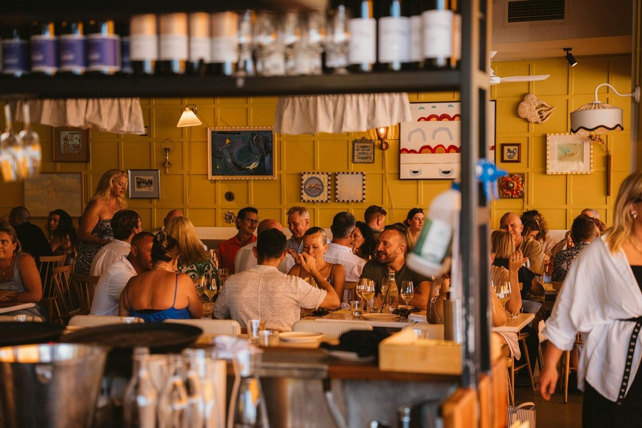 Full restaurant