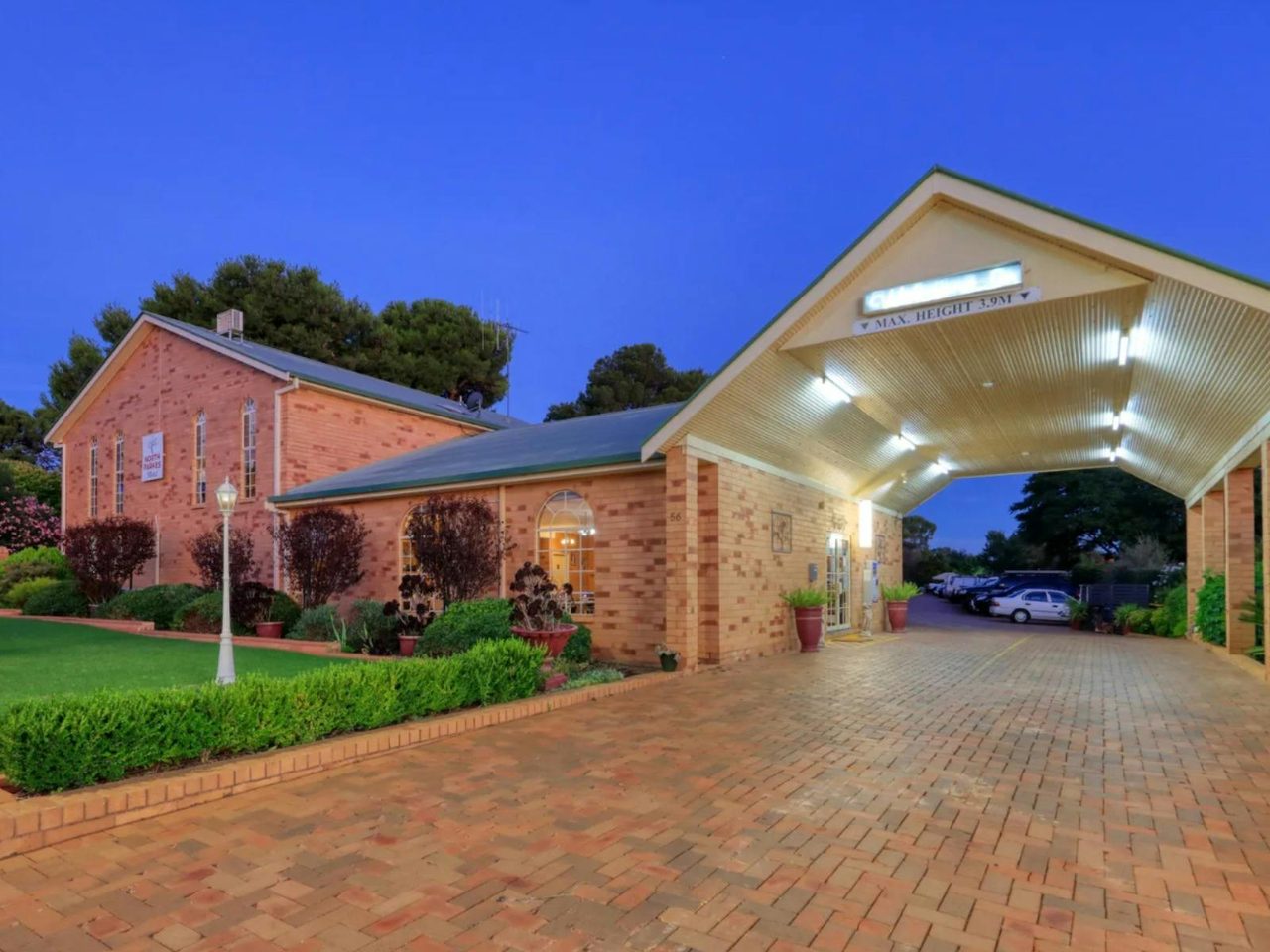 North Parkes Restaurant front entrance