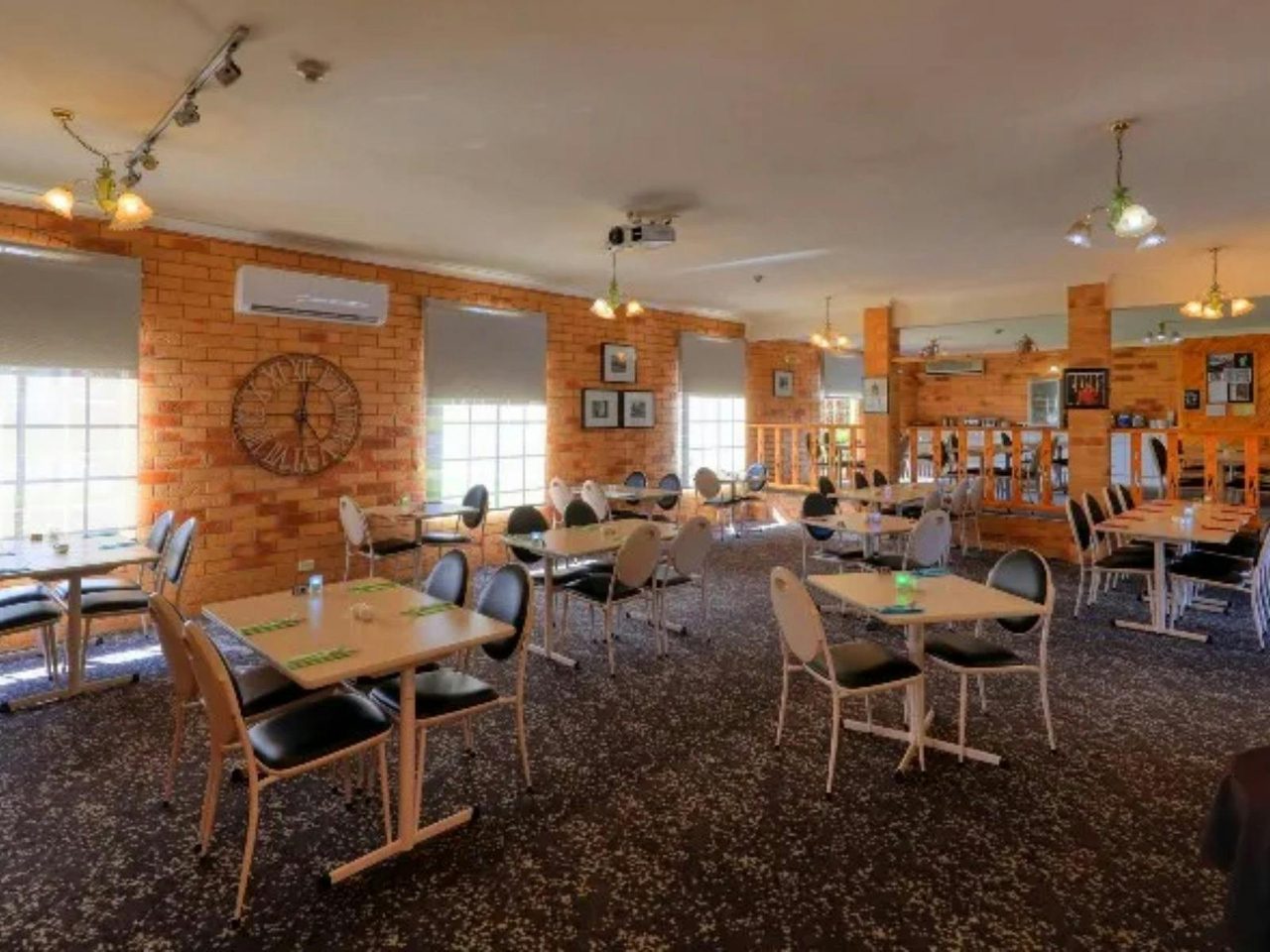 North Parkes Restaurant dining area