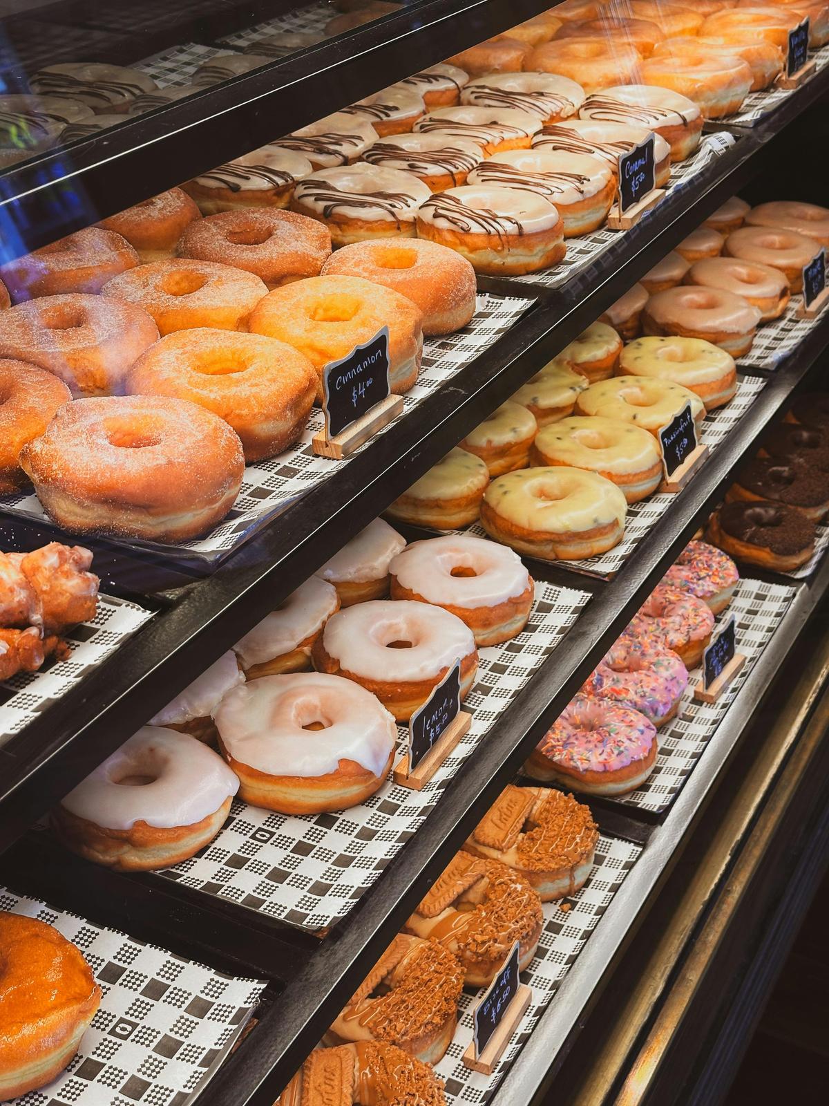 Oscar's Donuts