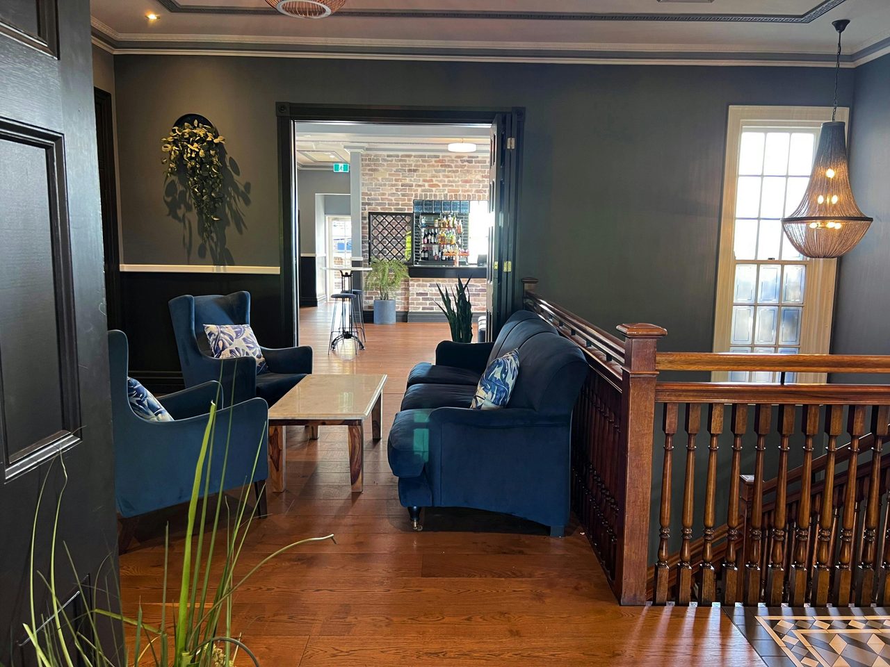Oatley Hotel Level 1