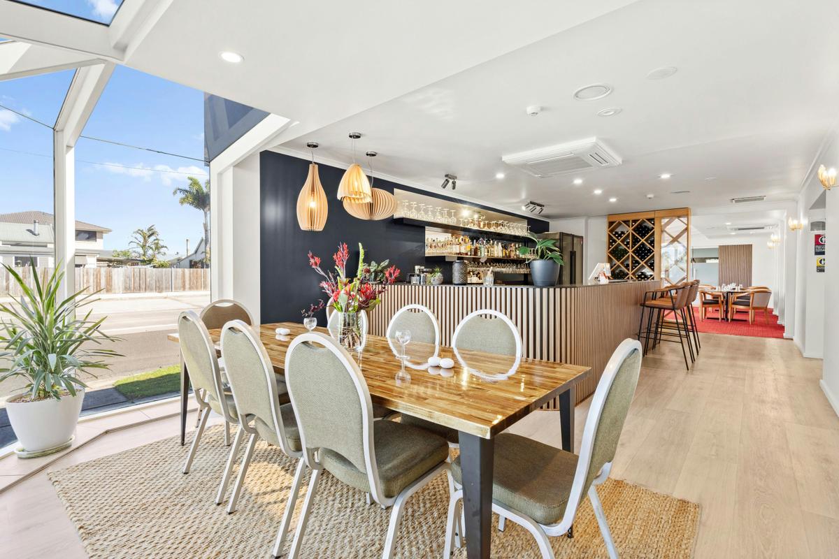 All Seasons Restaurant