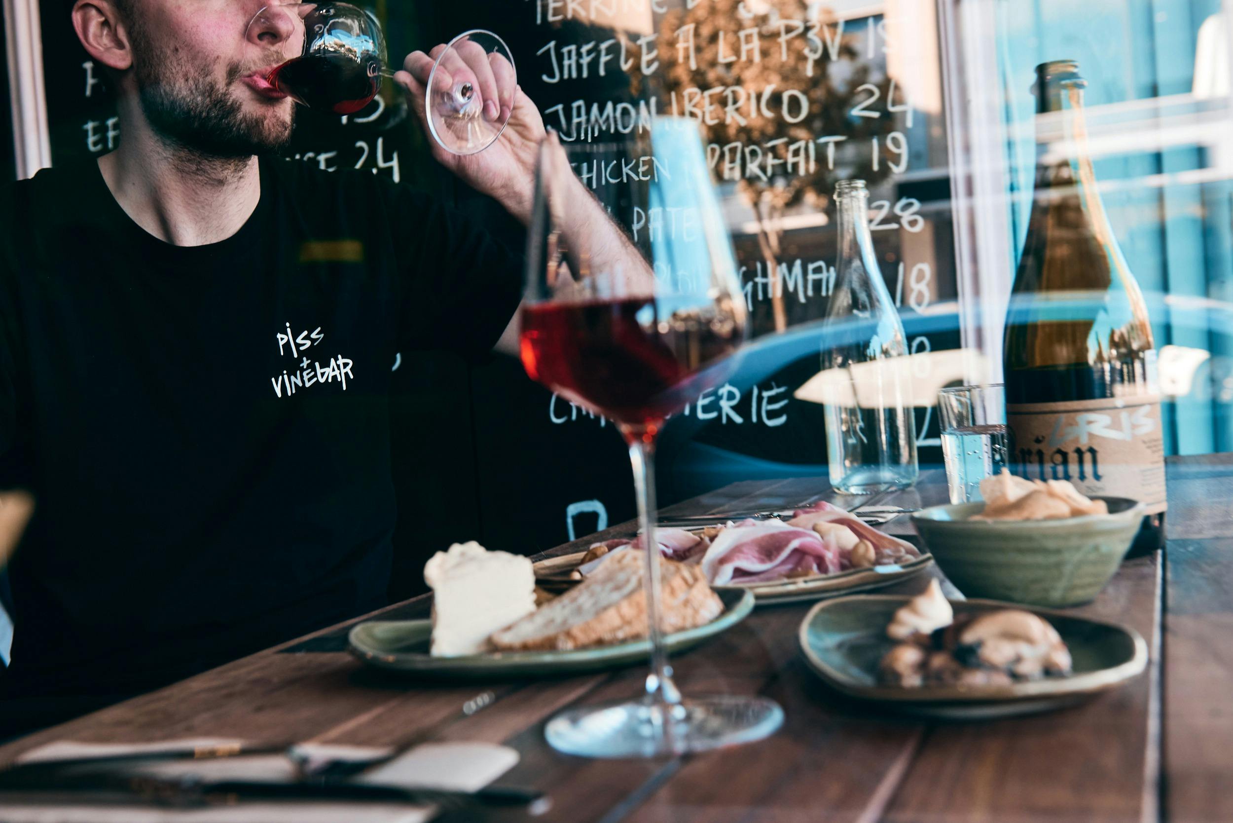 P&V Wine + Liquor Merchants, Paddington