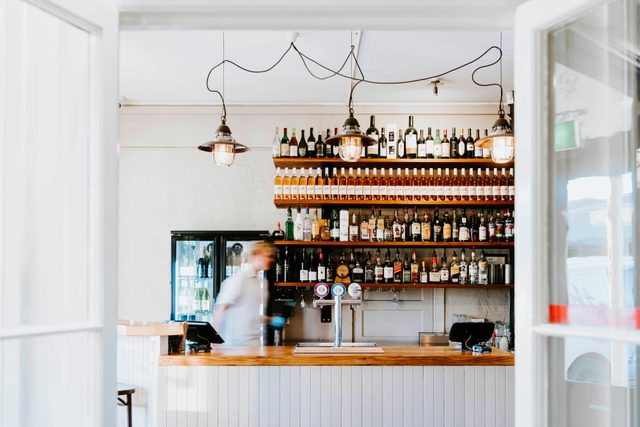 Roth's Wine Bar and Cellar